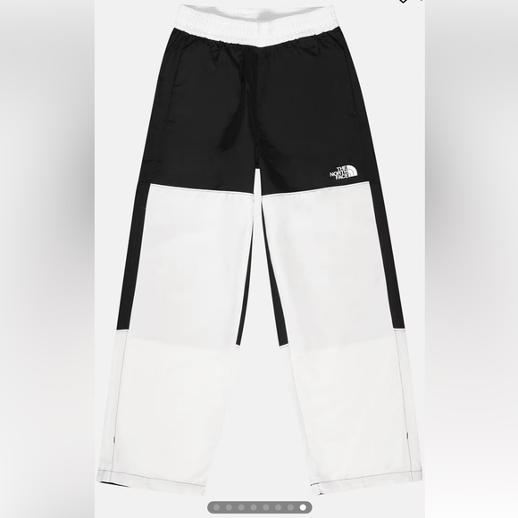 The North Face Women’s Nylon Easy Pants Black and White Color Block - Picture 11 of 16